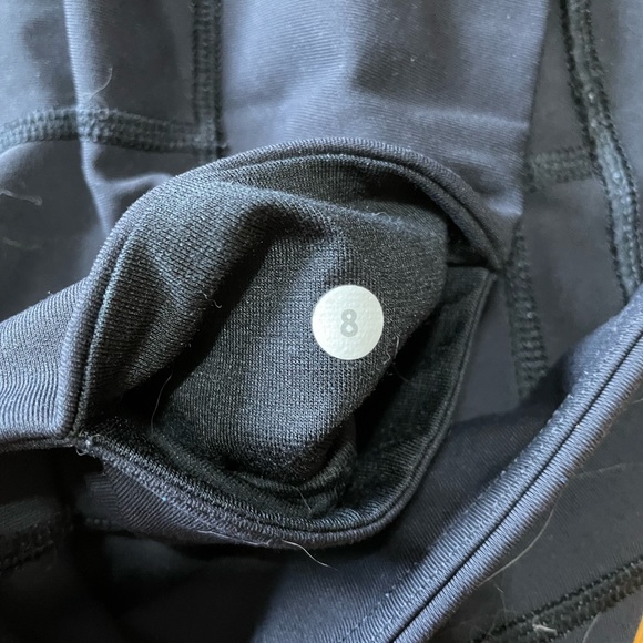 Lululemon leggings size 8 black with mesh - Picture 5 of 11